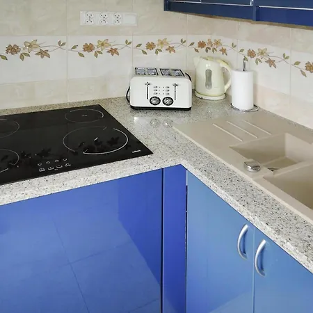 Apartamento Spacious Modern Flat In Dabrowa Gostyniec