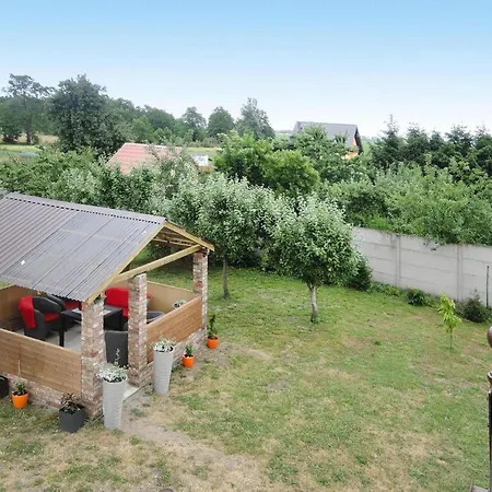 Apartamento Spacious Modern Flat In Dabrowa Gostyniec